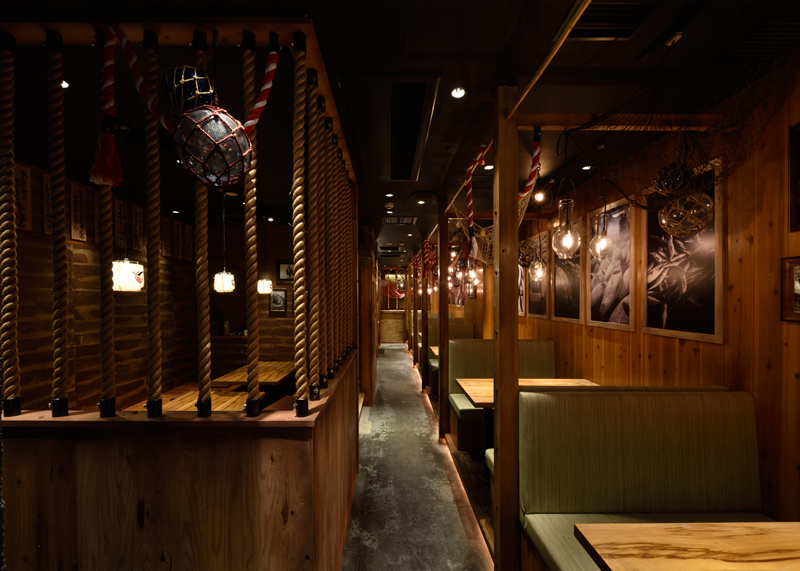 東京都・とろ鮪新宿大ガード店